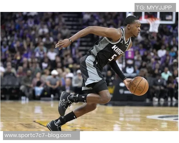 张佳玮深度解析马刺表现米奇执教下福克斯展现策动人风采的精彩之战 张佳玮深度解析马刺表现米奇执教下福克斯展现策动人风采的精彩之战