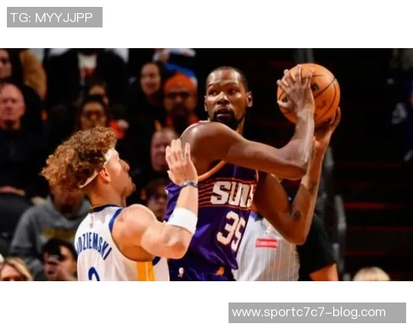 阿门盛赞伊森防守能力称其为联盟顶尖防守者之一 阿门盛赞伊森防守能力称其为联盟顶尖防守者之一